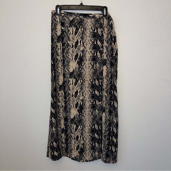 Picture of Vero Moda | Skirts | Vero Modo Snake Print Maxi Skirt | Poshmark